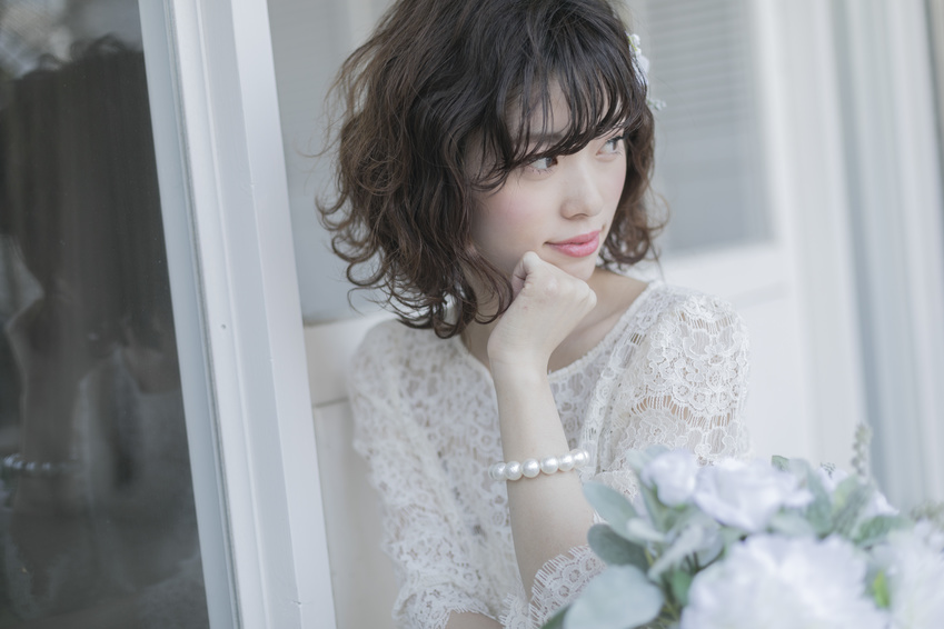 髪型をセットした花嫁