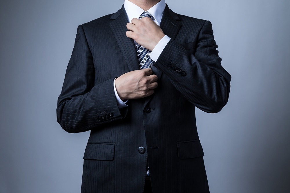 男性の服装